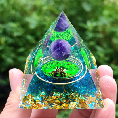 Healing Stones: Orgonite Pyramid Crystals - Healing Reiki Chakra Decor