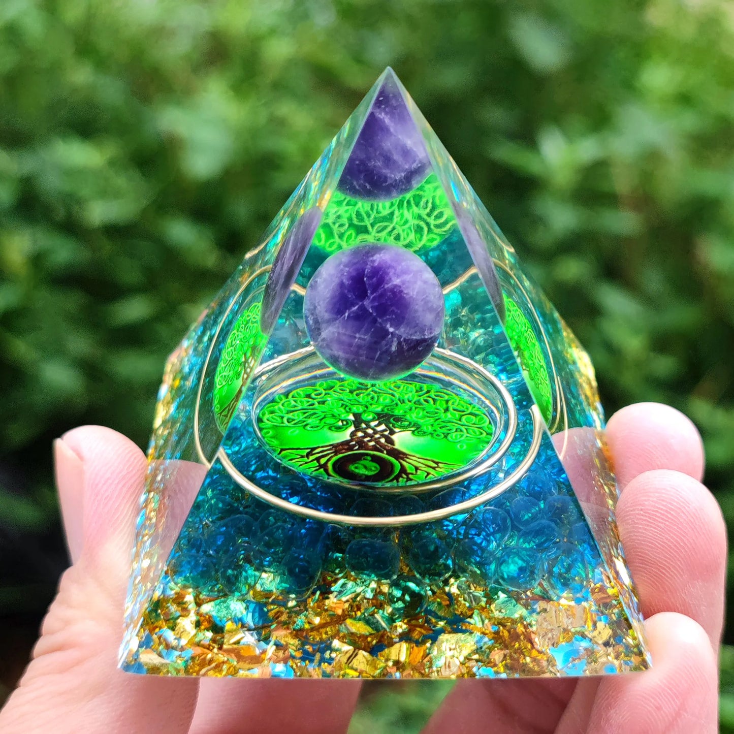 Healing Stones: Orgonite Pyramid Crystals - Healing Reiki Chakra Decor