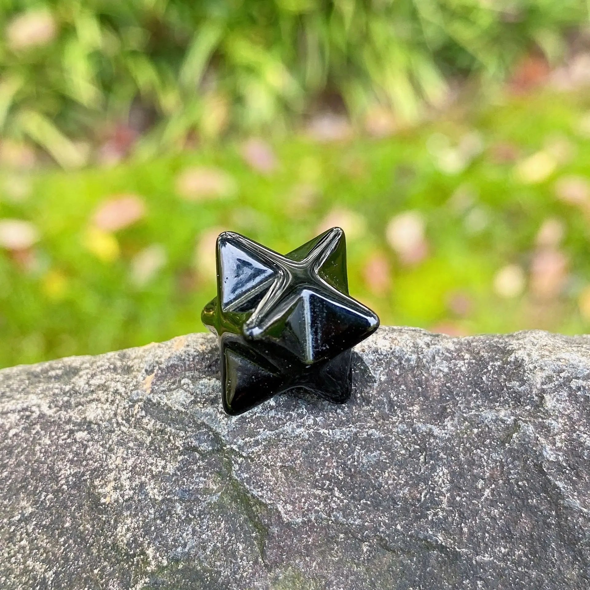 Healing Crystals: Natural Stone Merkaba Star - Sacred Meditation Energy Crystal