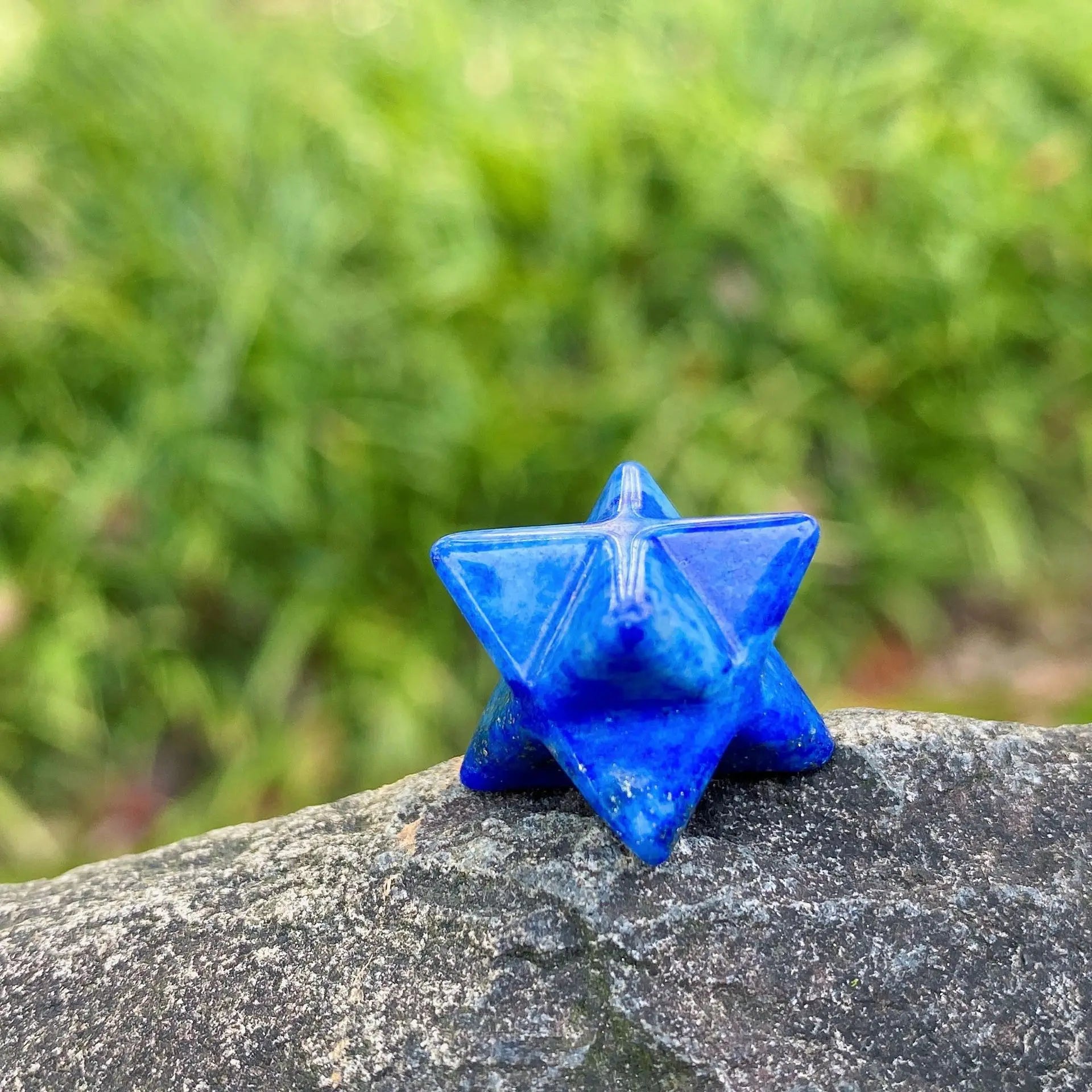Healing Crystals: Natural Stone Merkaba Star - Sacred Meditation Energy Crystal
