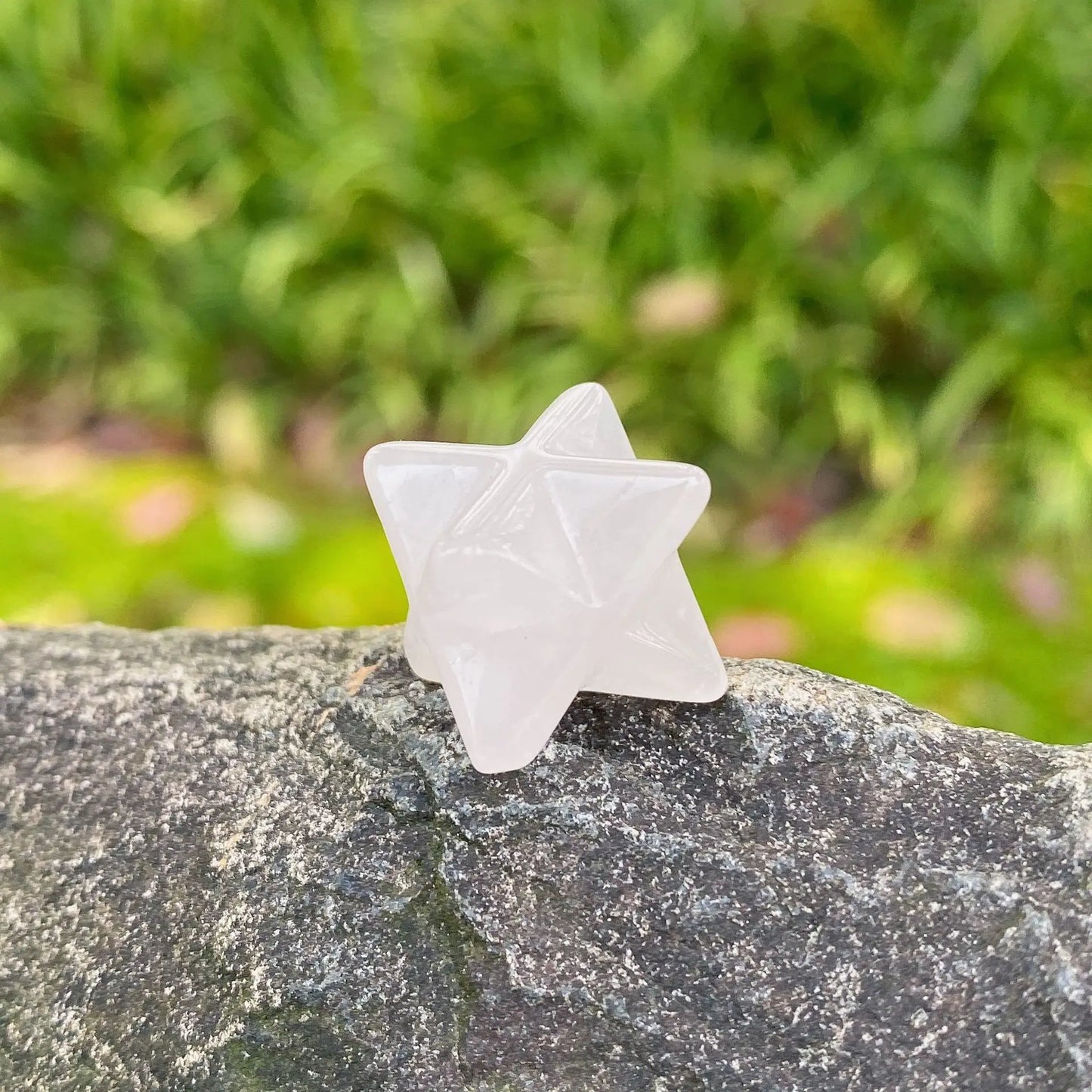 Healing Crystals: Natural Stone Merkaba Star - Sacred Meditation Energy Crystal