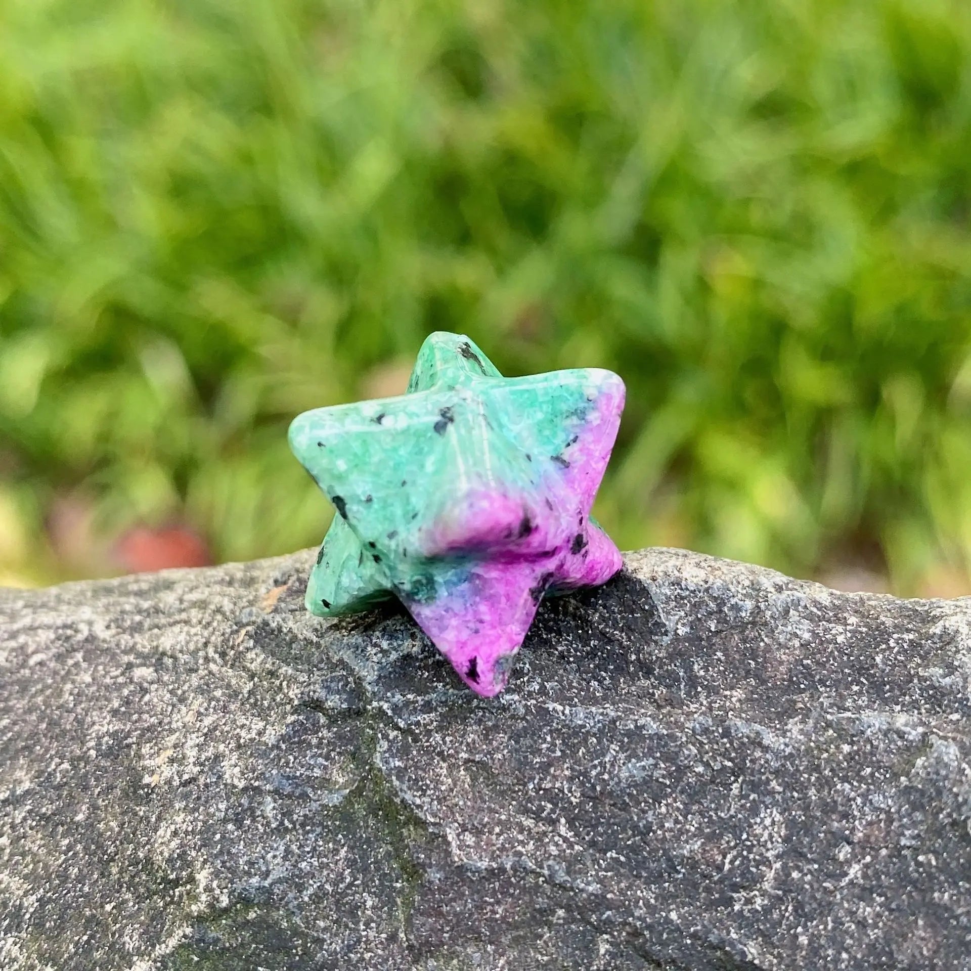 Healing Crystals: Natural Stone Merkaba Star - Sacred Meditation Energy Crystal